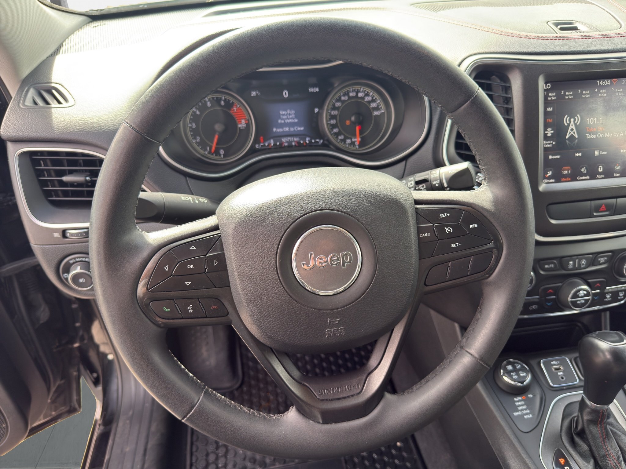 2022 JEEP CHEROKEE TRAILHAWK / $199.81 BIWEEKLY INCLUDING TAX / REMOTE START / NAVIGATION / BLIND SPOT MONITORING