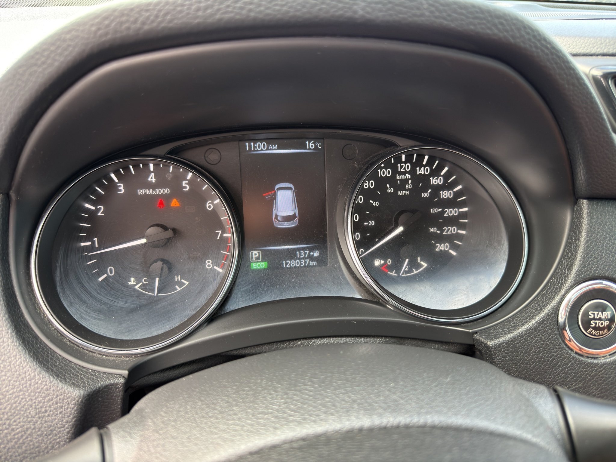 2017 NISSAN ROGUE SL / $272.85 BIWEEKLY INCLUDING TAX / NAVIGATION / PANORAMIC SUNROOF / HEATED STEERING WHEEL