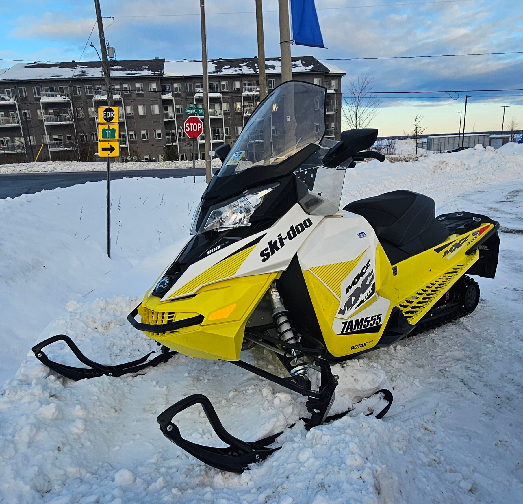 Ski Doo MXZ TNT 900 ACE
