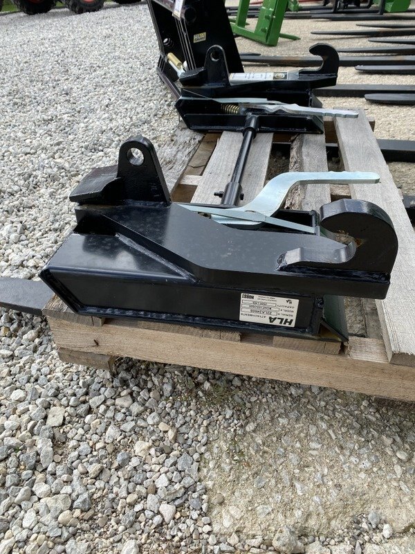 HLA ALO TO SKIDSTEER ADAPTOR