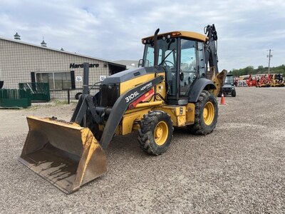 2016 John Deere 310SL Backhoe