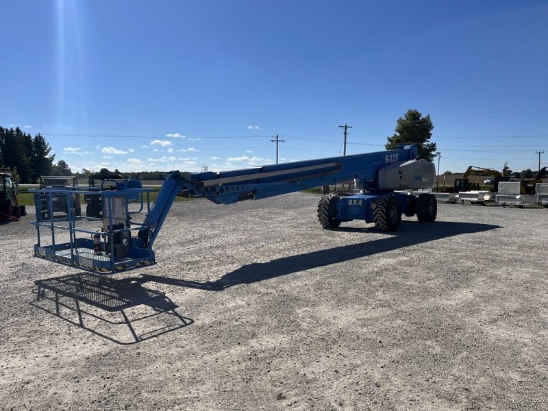 2011 GENIE S125 Manlift