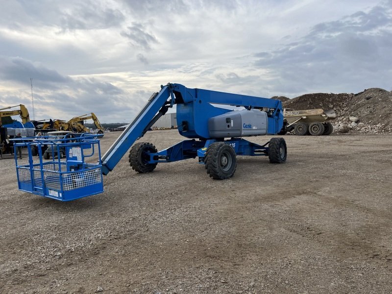 2012 GENIE Z135/70 Manlift