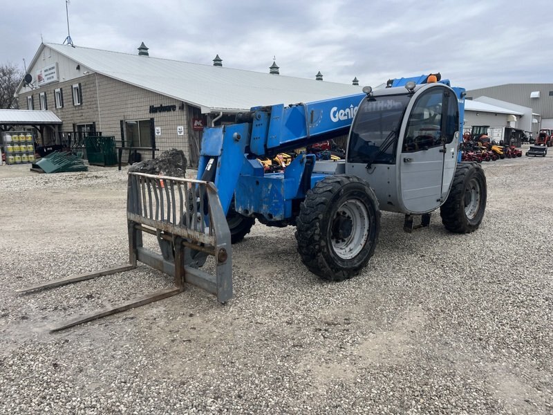 2009 GENIE GTH 844 TELEHANDLER