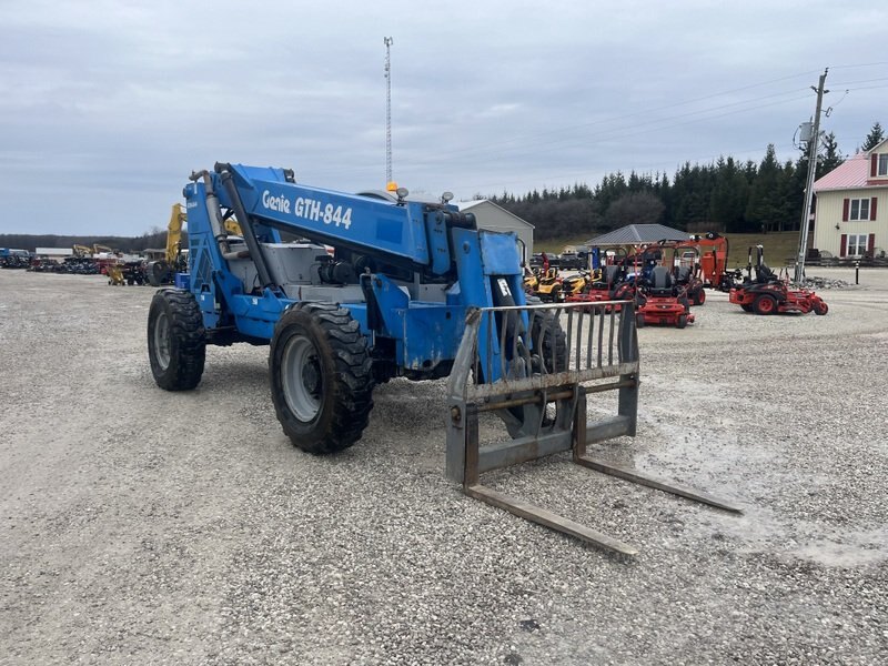 2009 GENIE GTH 844 TELEHANDLER