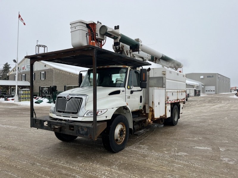 2007 International 4400 Forestry Bucket Truck