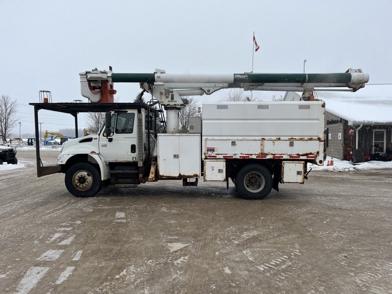 2007 International 4400 Forestry Bucket Truck