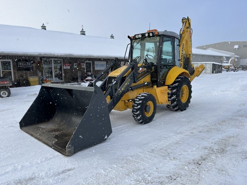 2012 New Holland B95B Backhoe