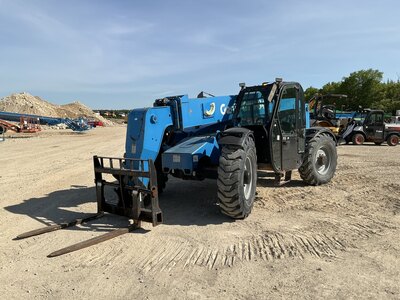 2015 GENIE GTH 844 Telehandler