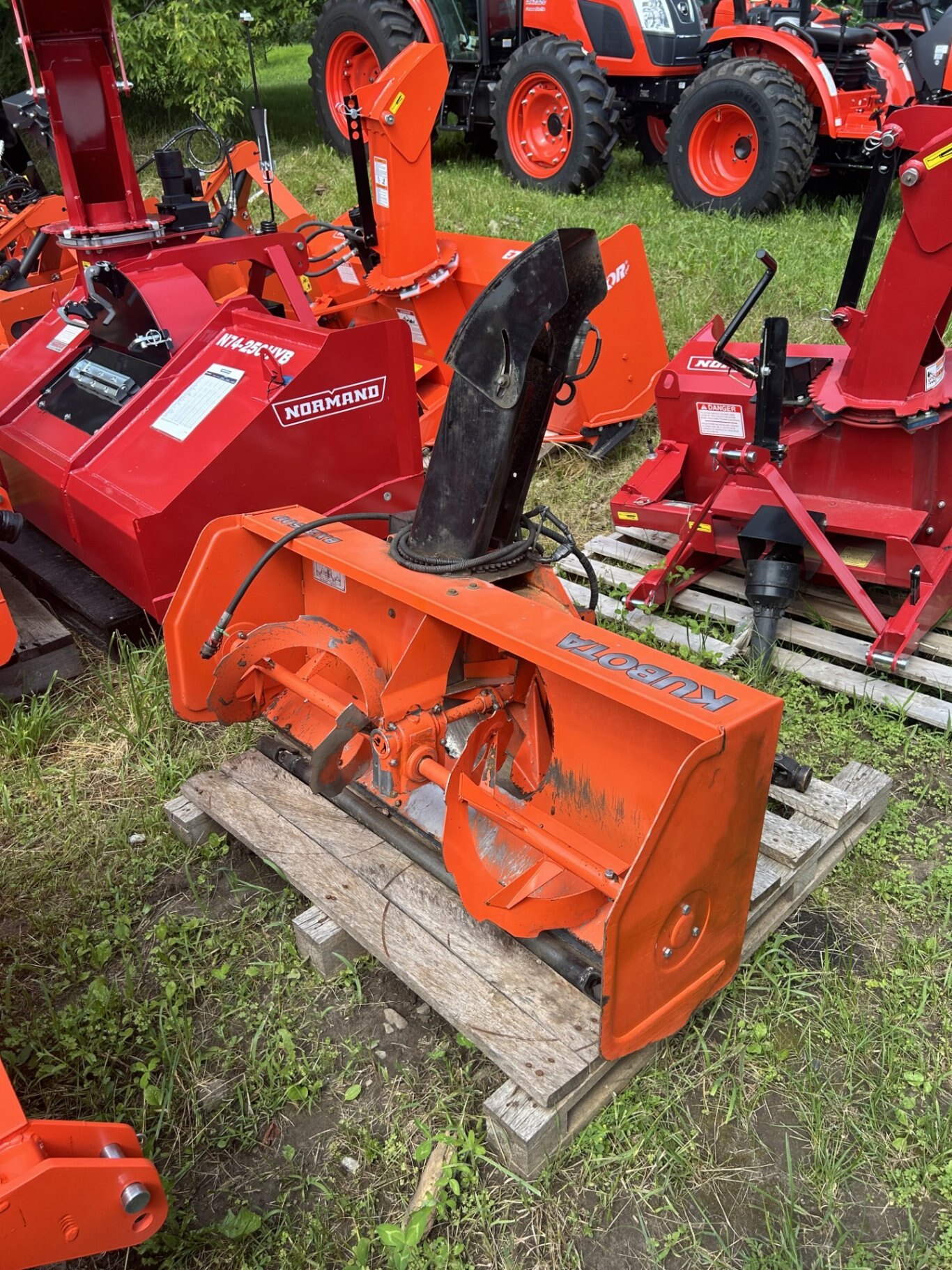 Kubota BX22 Cab, loader, backhoe, snowblower