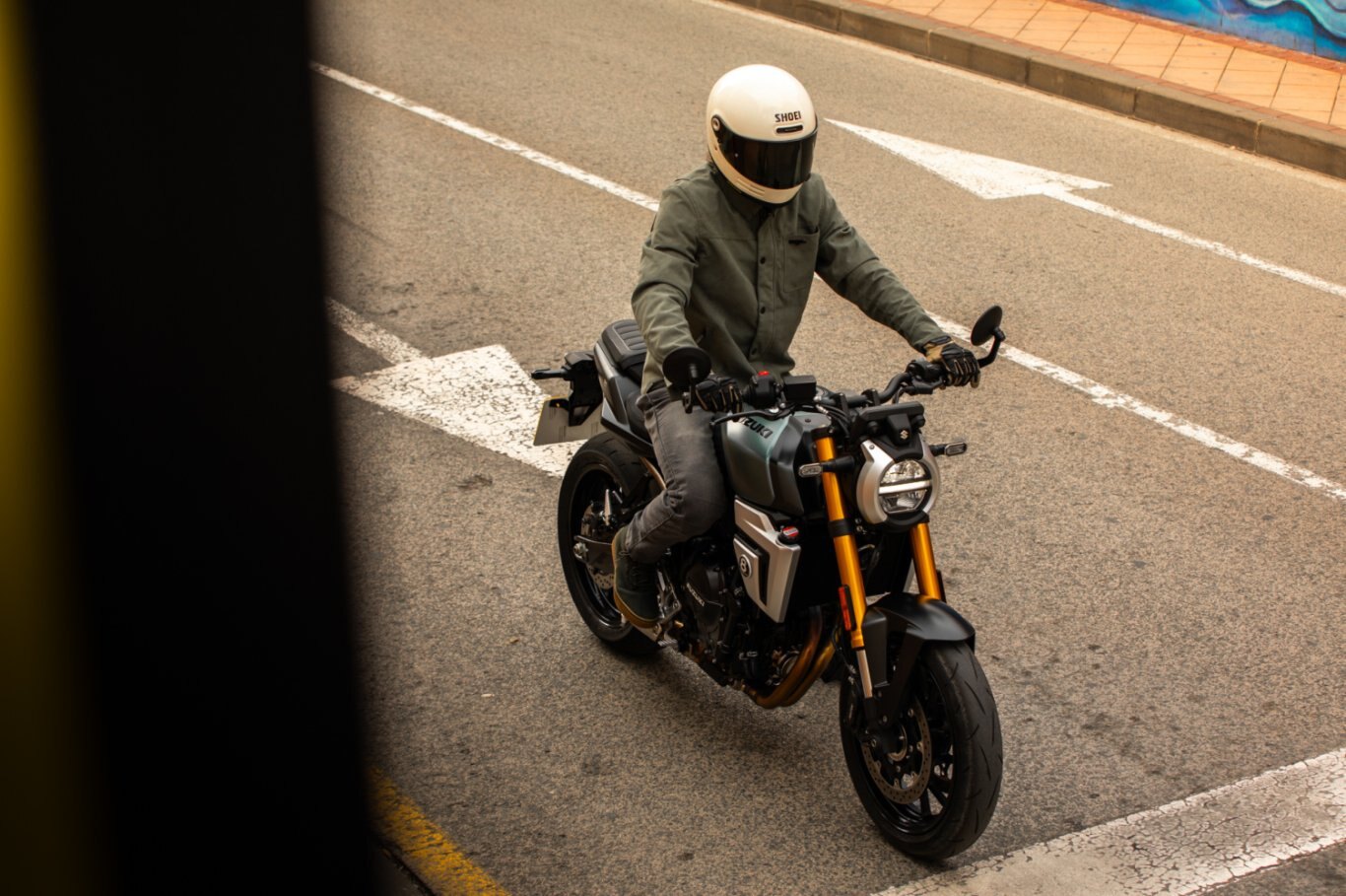 2026 Suzuki GSX 8T Candy Burnt Gold (QSY)