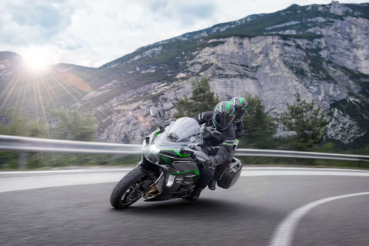 2026 Kawasaki NINJA H2 SX SE