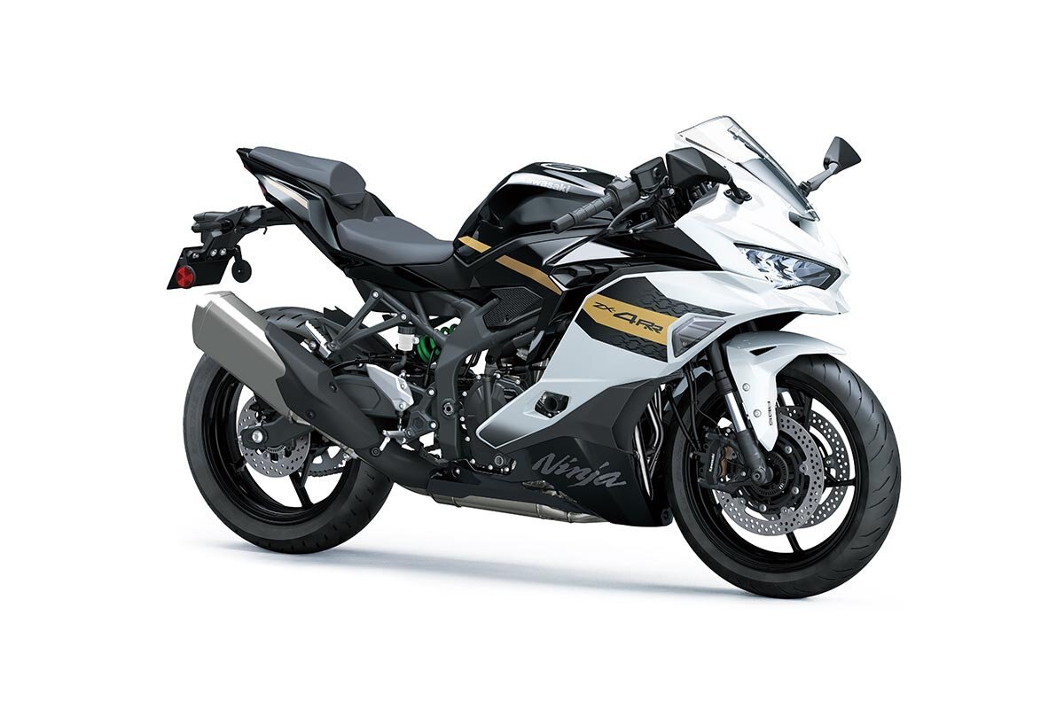 2026 Kawasaki NINJA ZX 4RR Pearl Robotic White / Metallic Spark Black