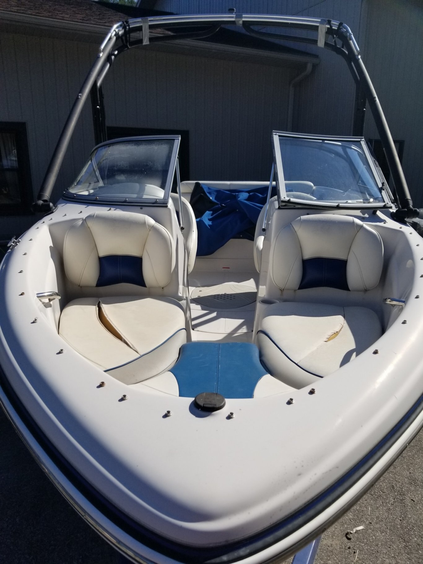 TAHOE WITH MERCRUISER V6 AND ALPHA ONE DRIVE