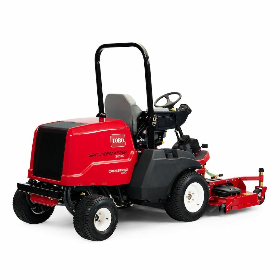 Toro Groundsmaster® 3300 36.8 hp (27.5kW) with CrossTrax® 4WD