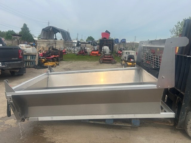 8 FT BRAULT Aluminum Dump Insert