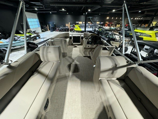 2024 Avalon 21 VLS Quad Lounge