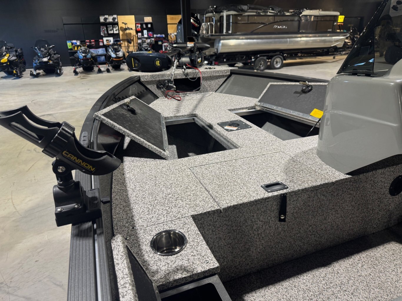 2025 Mirrocraft Outfitter 145SC Boat package