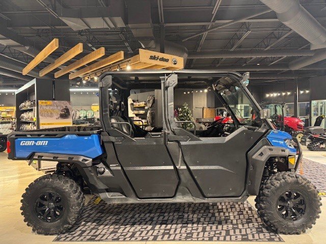 2021 Can Am Defender Max XMR HD10