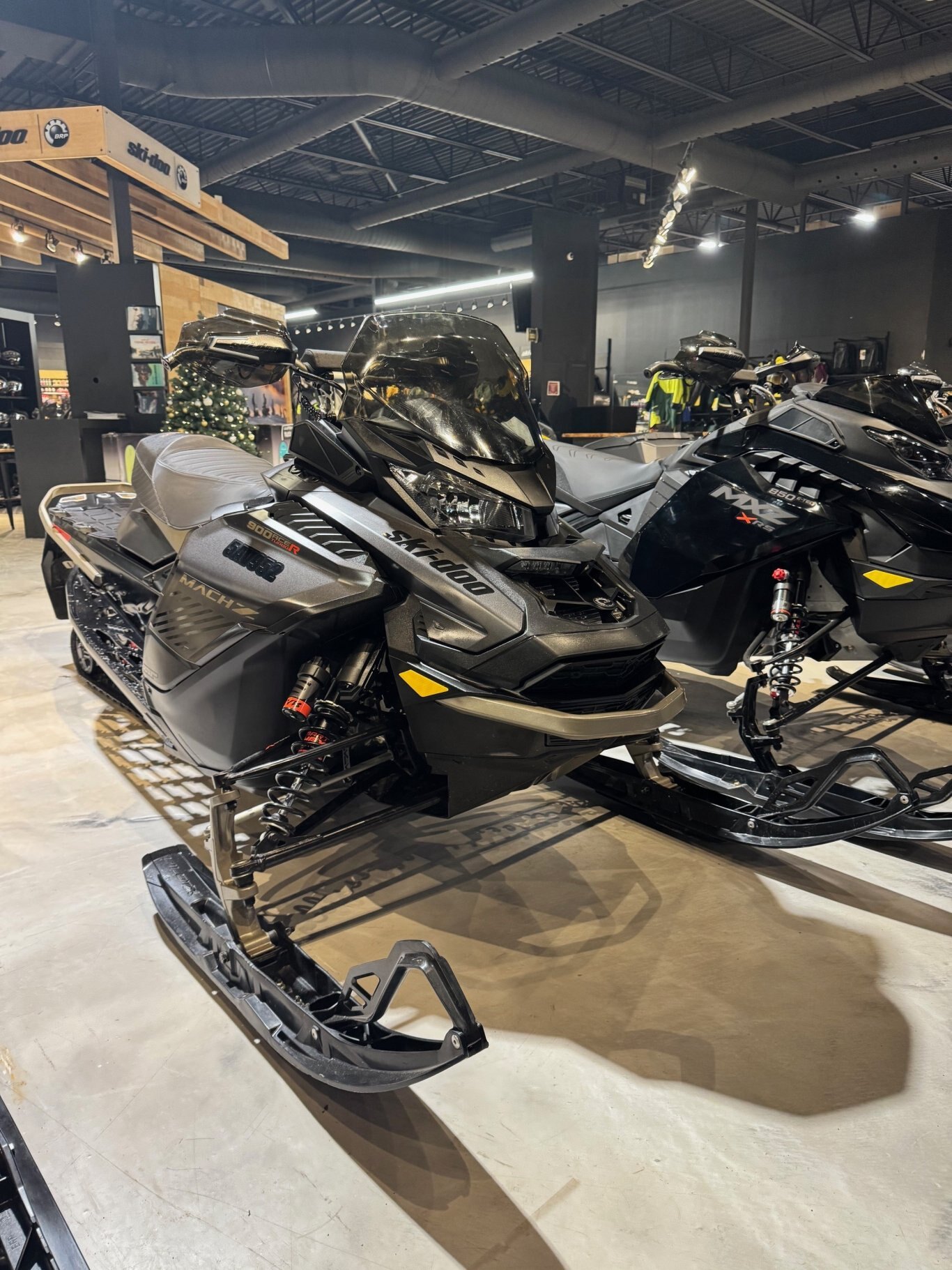 2022 Ski-Doo Mach Z 900 Turbo