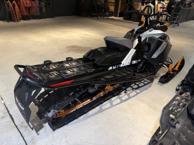 2022 Ski Doo Summit SP 146 850