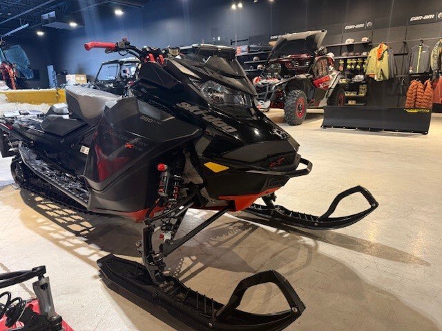 2023 Ski-Doo Backcountry XRS 850