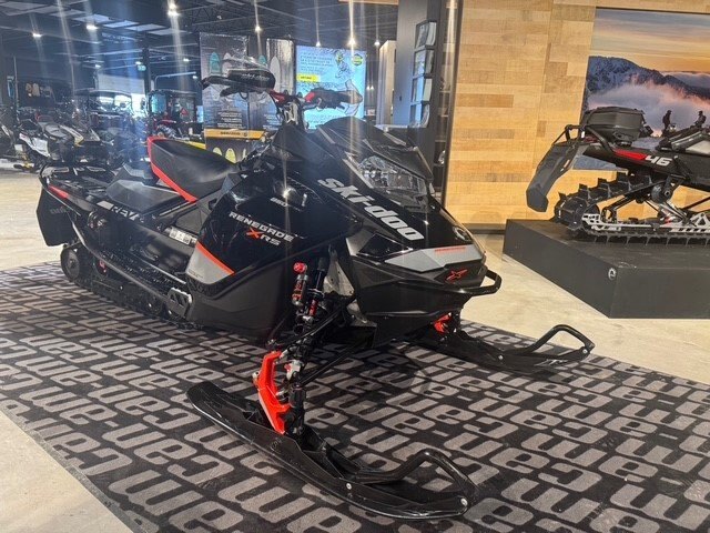 2020 Ski-Doo Renegade XRS 850 E-TEC