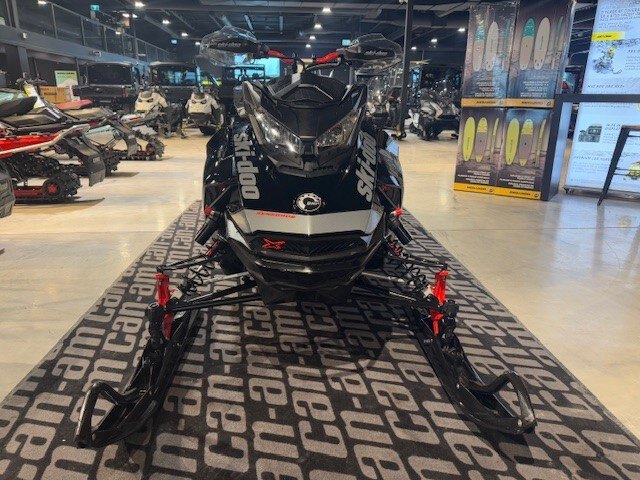 2020 Ski Doo Renegade XRS 850 E TEC