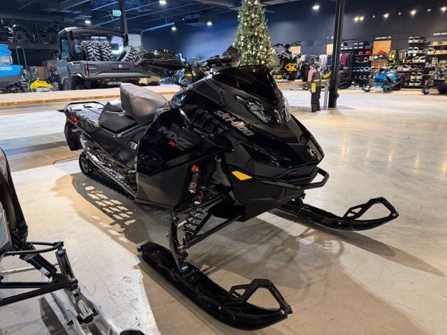 2025 Ski Doo MXZ XRS 850 W/Touchscreen