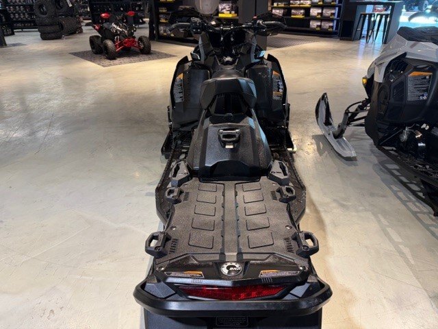 2025 Ski Doo MXZ XRS 850 W/Touchscreen