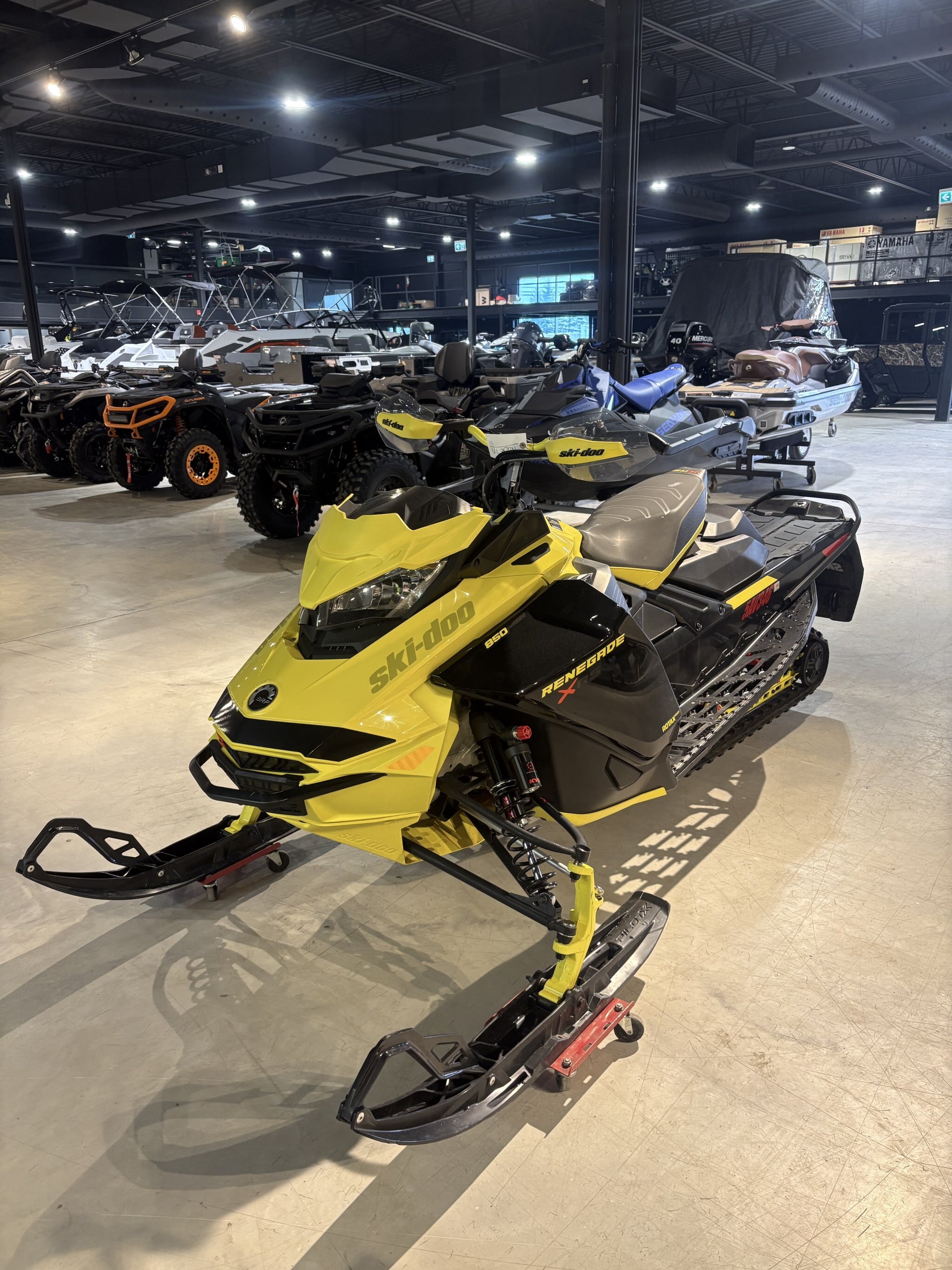 2022 Ski doo Renegade XRS 850 E TEC