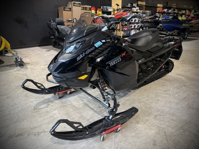 2023 Ski Doo Renegade X 850 E TEC