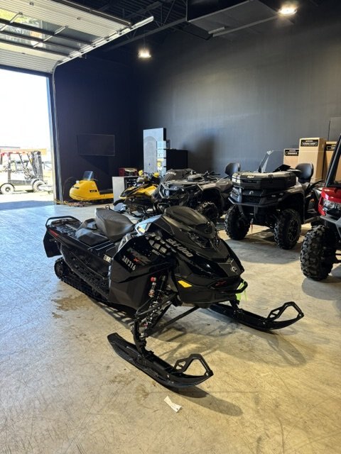2024 Ski Doo MXZ XRS 850