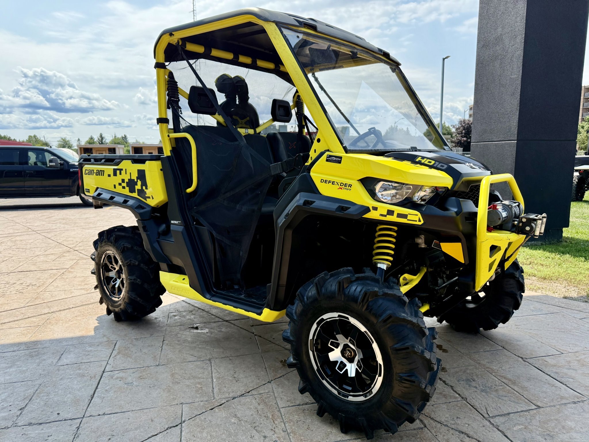 2019 Defender HD10 XMR