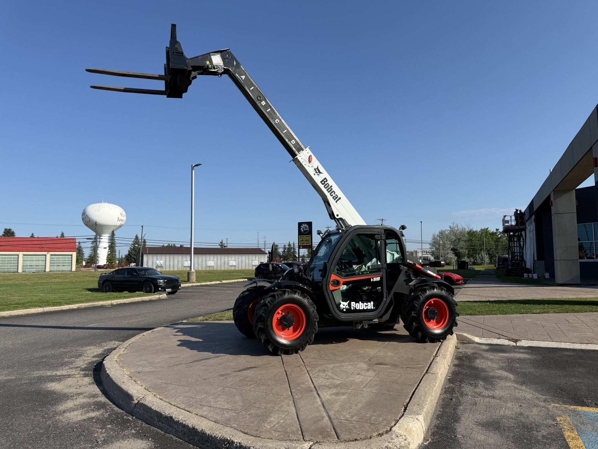 2021 Bobcat TL519 Telehandler