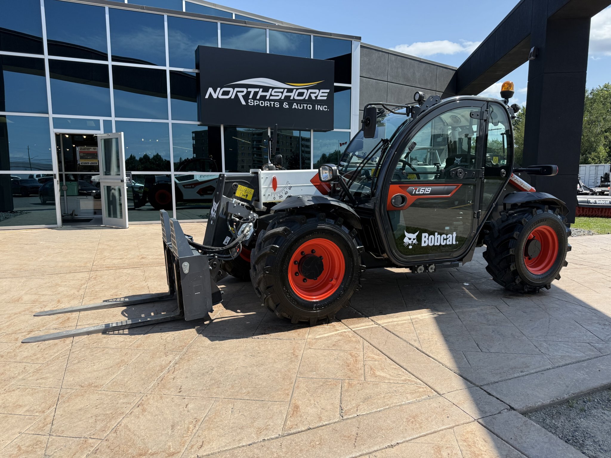 2024 Bobcat Telehandler TL619