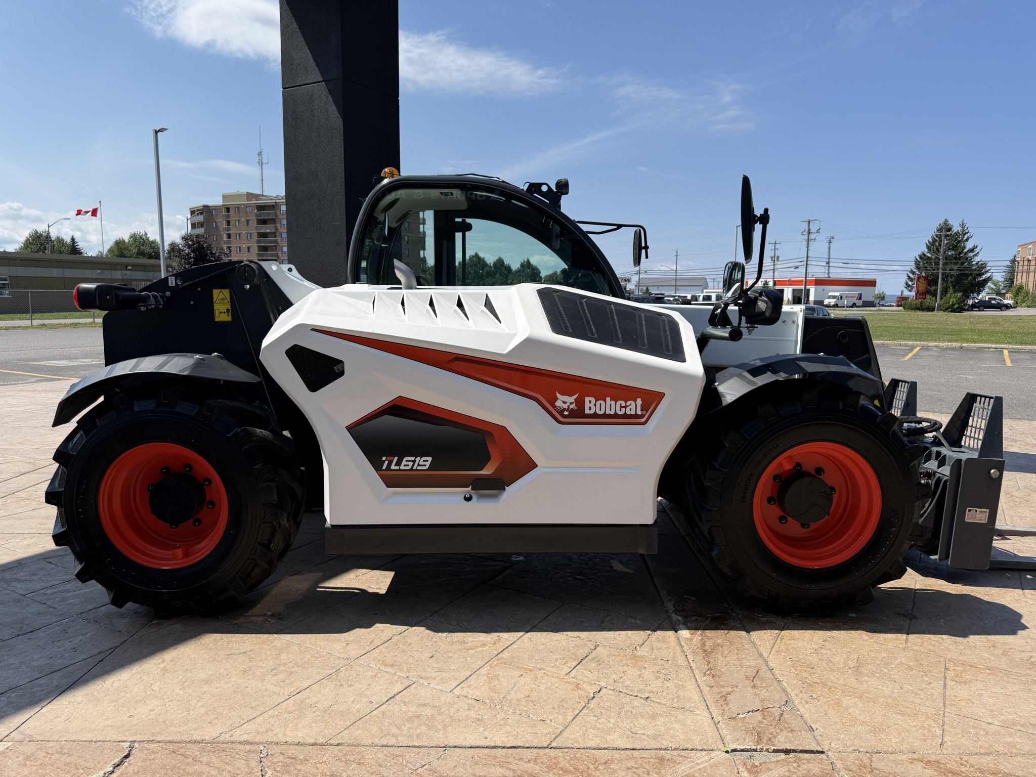 2024 Bobcat Telehandler TL619