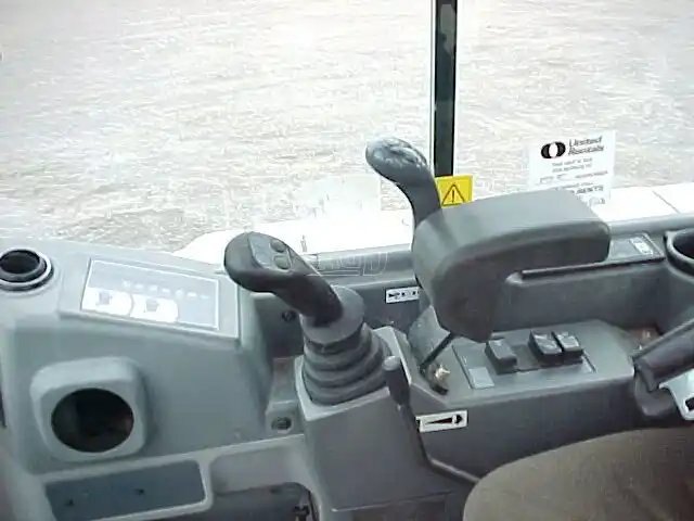 0 Takeuchi TB235