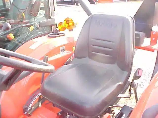 2022 Kubota L2501 HST