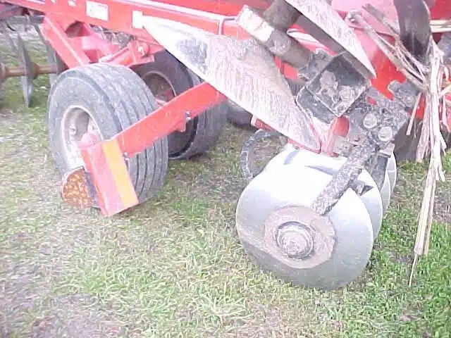 2018 Kuhn Krause 8215 22W