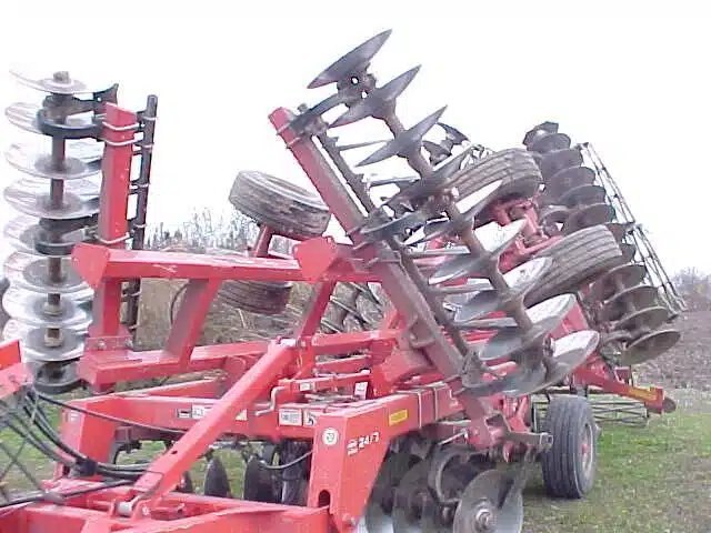 2018 Kuhn Krause 8215 22W