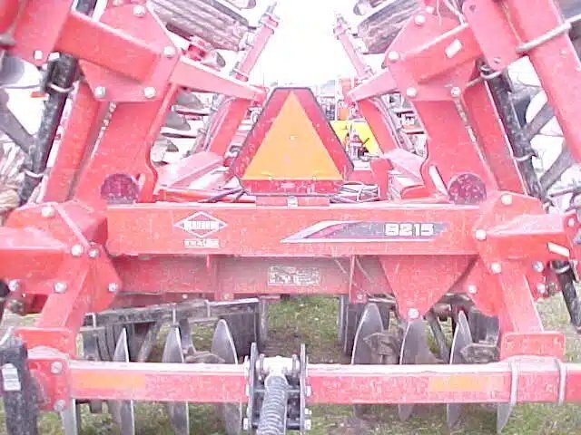 2018 Kuhn Krause 8215 22W