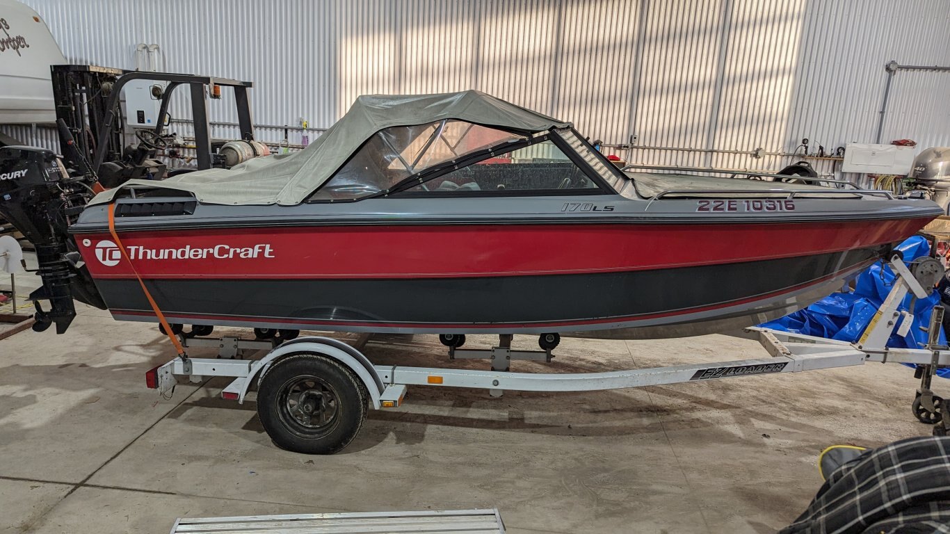 1989 Thundercraft bowrider