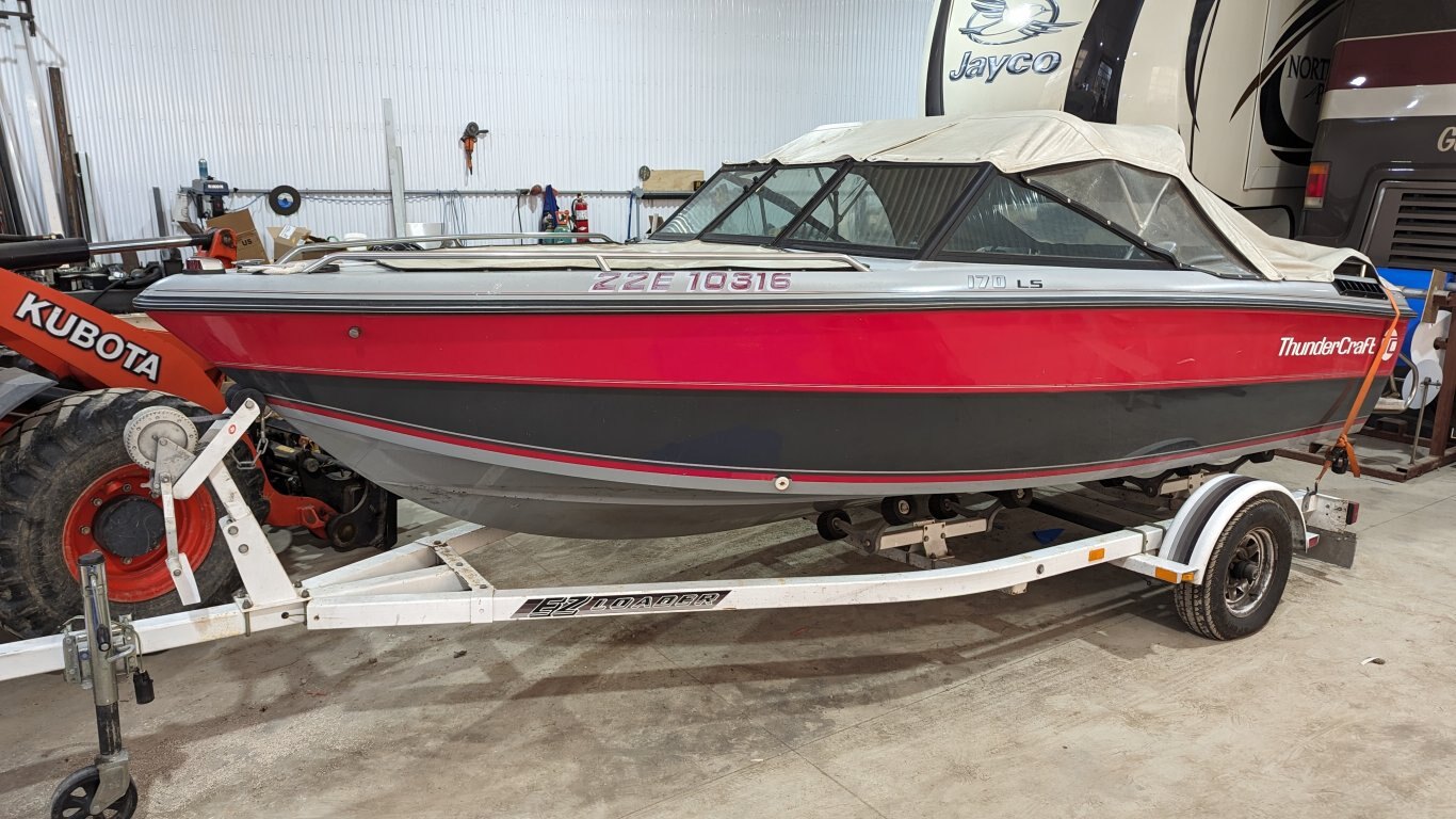 1989 Thundercraft bowrider