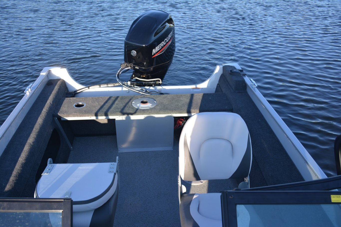 2025 Smoker Craft Pro Angler 162