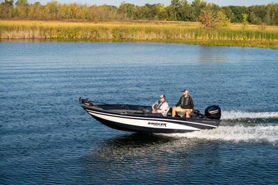 2026 Smoker Craft Excursion 176 T Pro Black