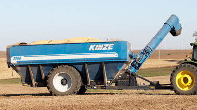 Kinze 1300 Grain Carts