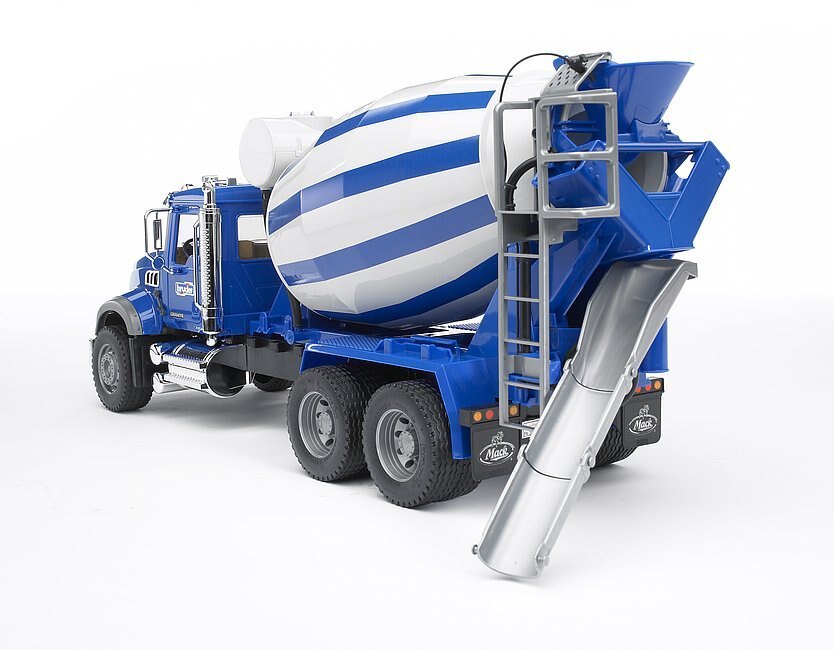 MACK GRANITE CEMENT MIXER