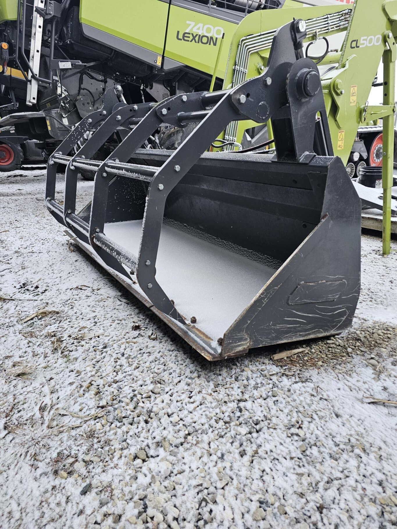 MILLER GRAPPLE BUCKET