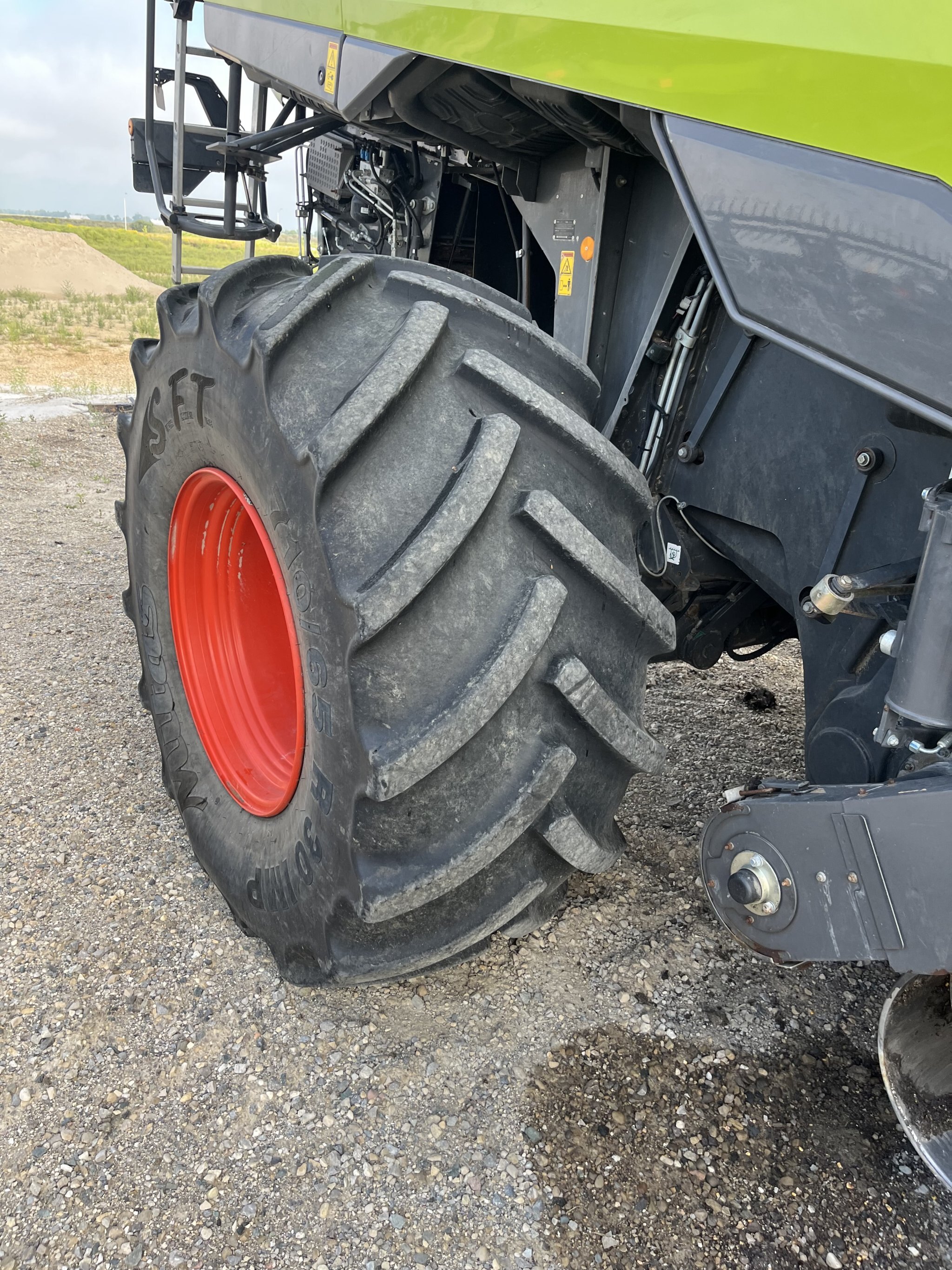 2021 CLAAS LEXION 8700